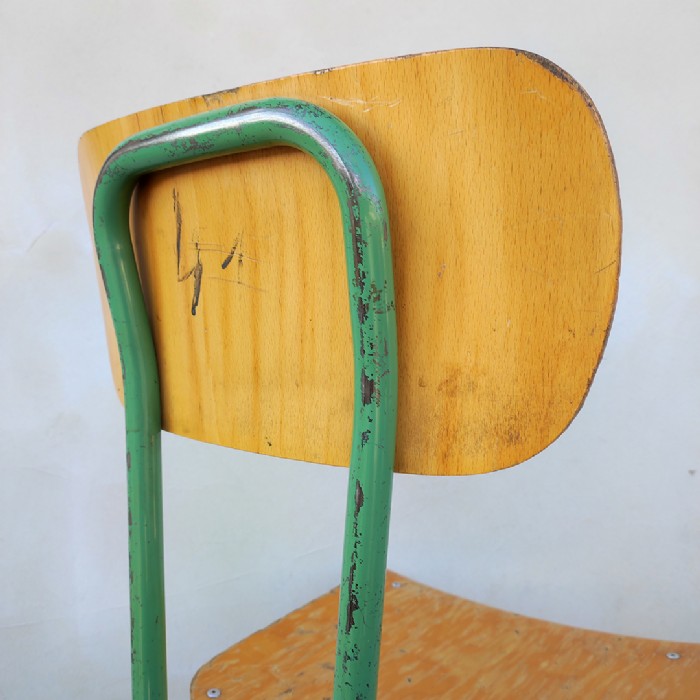 Miniatura dell'articolo Sgabello industriale scolastico vintage - Oggetto n.248