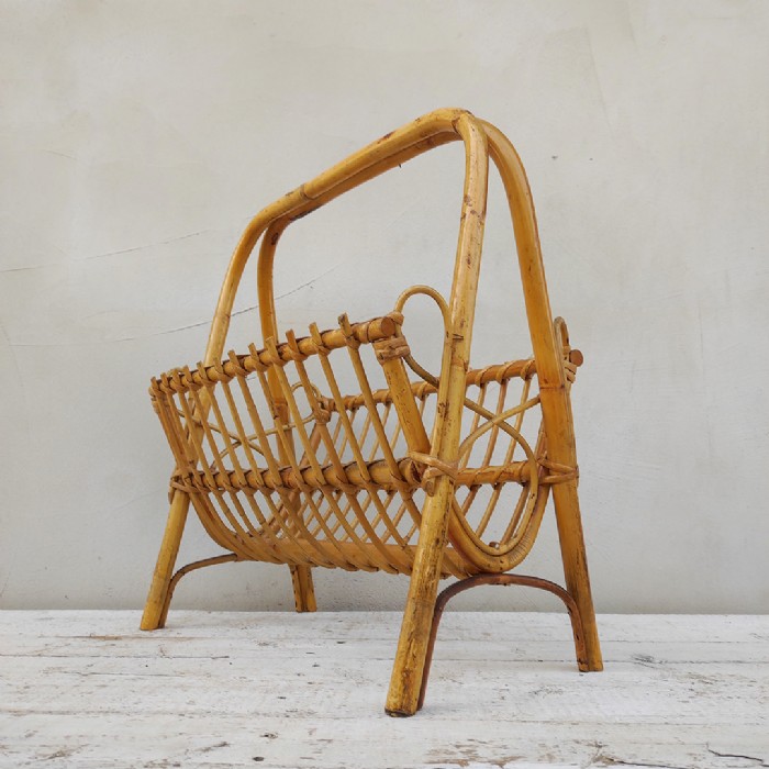 Passa il mouse sull'immagine per ingrandire Immagine dell'articolo Contenitori Portariviste midcentury in bamboo vintage n.383