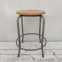Sgabello da istituto tecnico vintage n°NaN di colore Grigio / legno chiaro