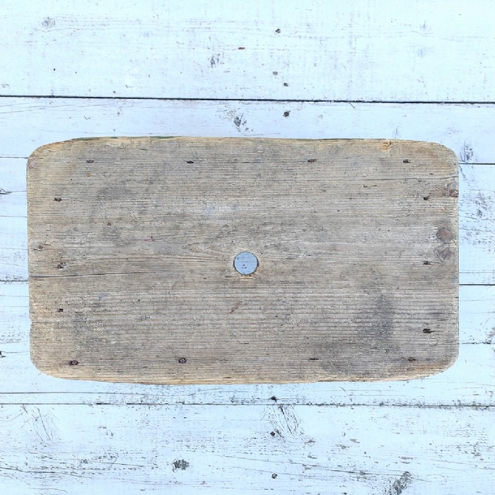 Passa il mouse sull'immagine per ingrandire Immagine dell'articolo Sgabello industriale Sgabello industriale in legno vintage n.367