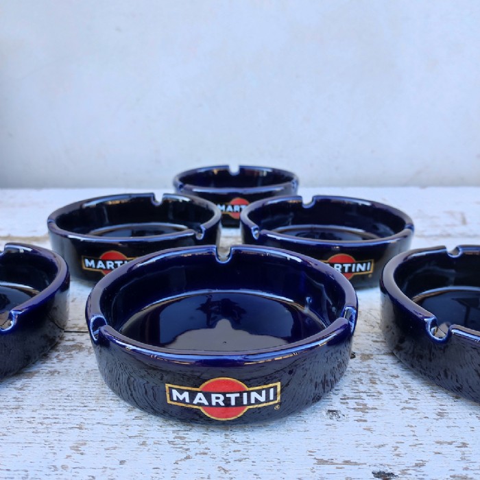 Immagine dell'articolo Posacenere Posacenere Martini ceramica blu Vintage n.428