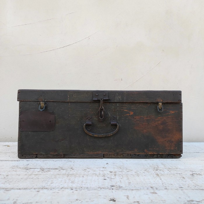 Immagine dell'articolo Contenitori Cassa da viaggio militare vintage n.415