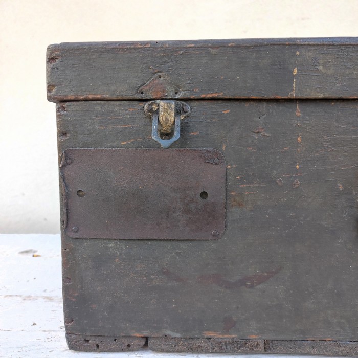 Immagine dell'articolo Contenitori Cassa da viaggio militare vintage n.415