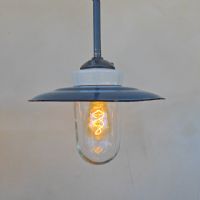 Ingrandisci l'immagine Miniatura dell'articolo Lampada industriale a sospensione Lampada industriale ungherese a sospensione vintage n.375