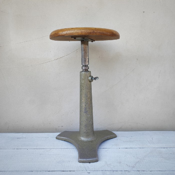 Miniatura dell'articolo Sgabello industriale vintage macchina da cucire - Oggetto n.66