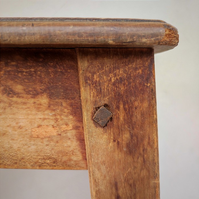 Miniatura dell'articolo Sgabello rustico vintage - Oggetto n.68