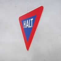 Miniatura dell'articolo Cartello segnaletico HALT vintage - Oggetto n.100