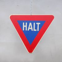 Miniatura dell'articolo Cartello segnaletico HALT vintage - Oggetto n.100