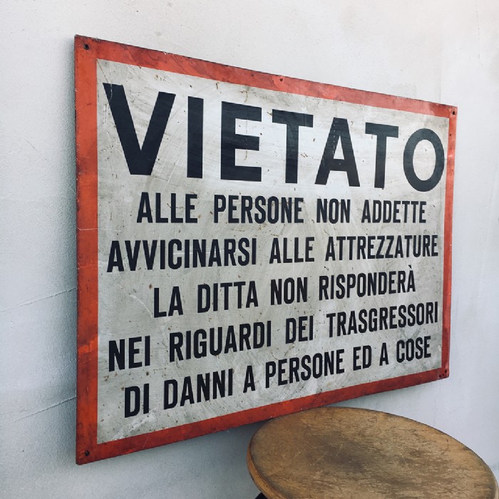 Miniatura dell'articolo Cartello industriale di divieto - Oggetto n.103