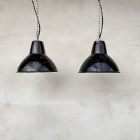 Ingrandisci l'immagine Miniatura dell'articolo Lampada industriale a sospensione Coppia (2) di lampade industriali vintage a sospensione D25,5 n.342