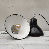 Ingrandisci l'immagine Miniatura dell'articolo Lampada industriale a sospensione Coppia (2) di lampade industriali vintage a sospensione D25,5 n.342