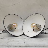 Ingrandisci l'immagine Miniatura dell'articolo Lampada industriale a sospensione Coppia (2) di lampade industriali vintage a sospensione D25,5 n.342