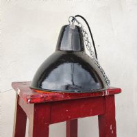 Ingrandisci l'immagine Miniatura dell'articolo Lampada industriale a sospensione Coppia (2) di lampade industriali vintage a sospensione D25,5 n.342