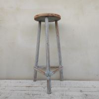 Miniatura dell'articolo Sgabello in legno Sgabello in legno vintage n.447