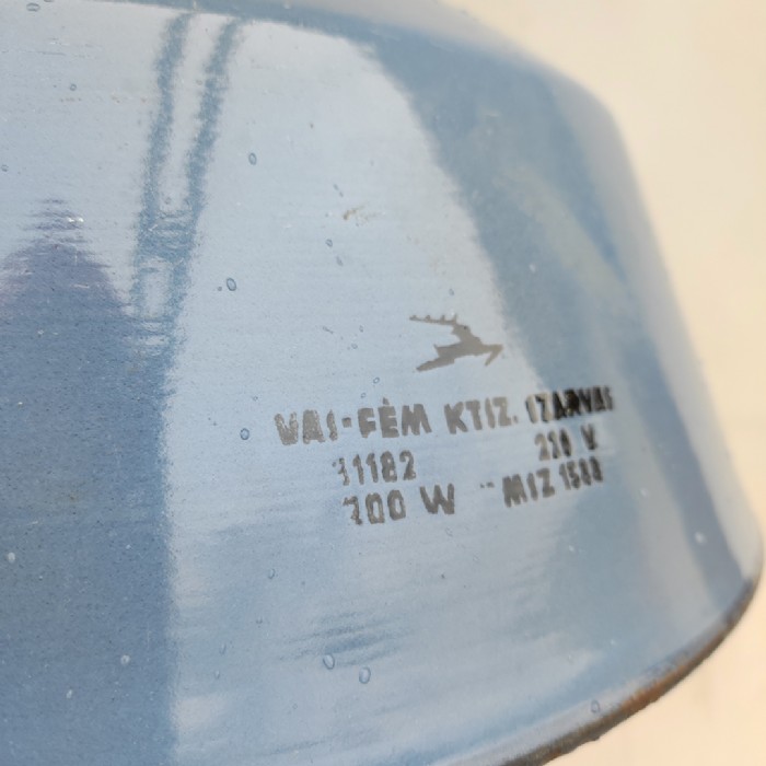 Immagine dell'articolo Lampada industriale a sospensione Lampada industriale vintage ungherese a sospensione 41 n.435