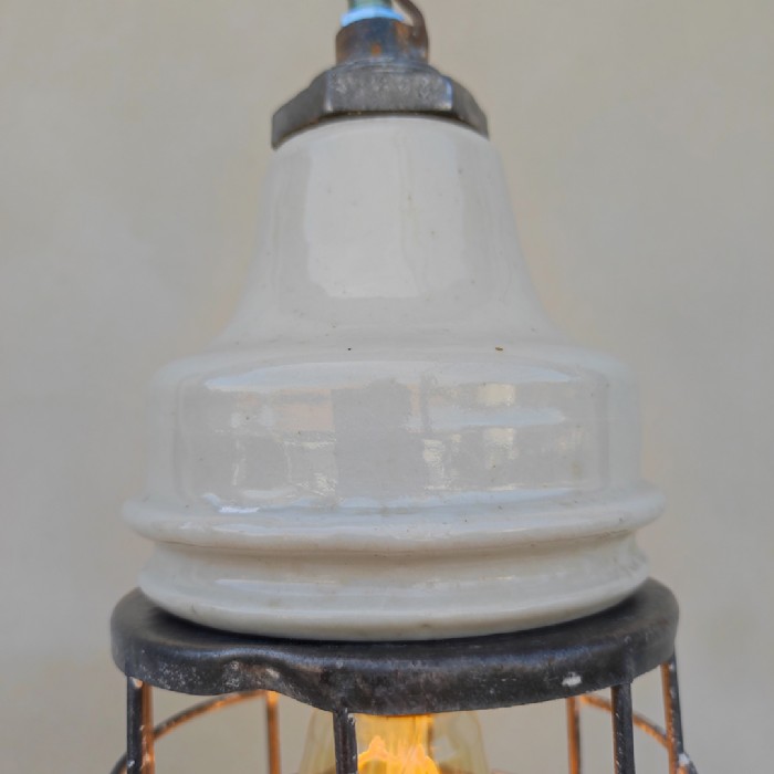 Passa il mouse sull'immagine per ingrandire Lampada industriale da lavoro vintage - foto 5