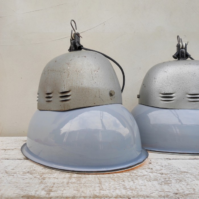 Immagine dell'articolo Lampada industriale a sospensione Lampade industriali a sospensione vintage (coppia) n.462