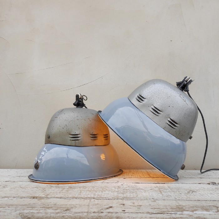 Immagine dell'articolo Lampada industriale a sospensione Lampade industriali a sospensione vintage (coppia) n.462