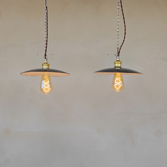 Passa il mouse sull'immagine per ingrandire Immagine dell'articolo Lampada industriale a sospensione Lampada industriale a sospensione vintage D24 n.352