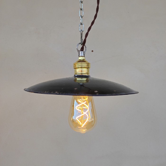 Passa il mouse sull'immagine per ingrandire Immagine dell'articolo Lampada industriale a sospensione Lampada industriale a sospensione vintage D24 n.352