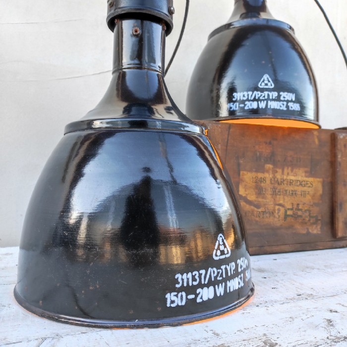 Immagine dell'articolo Lampada industriale a sospensione Coppia di lampade industriali a sospensione ungheresi vintage n.40