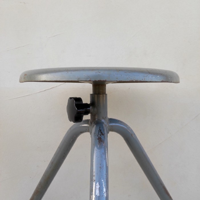 Immagine dell'articolo Sgabello industriale Sgabello industriale in ferro vintage n.418