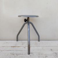 Miniatura dell'articolo Sgabello industriale Sgabello industriale in ferro vintage n.418