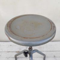 Miniatura dell'articolo Sgabello industriale Sgabello industriale in ferro vintage n.418