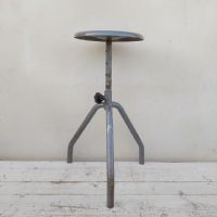 Miniatura dell'articolo Sgabello industriale Sgabello industriale in ferro vintage n.418