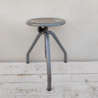 Miniatura dell'articolo Sgabello industriale Sgabello industriale in ferro vintage n.420
