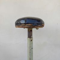 Miniatura dell'articolo Sgabello industriale Sgabello industriale vintage n.437