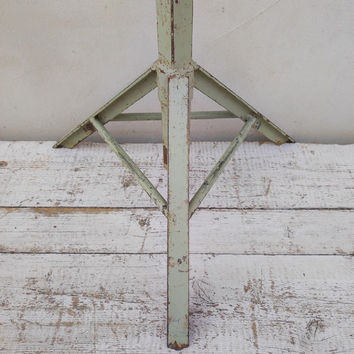 Immagine dell'articolo Sgabello industriale Sgabello industriale vintage n.437