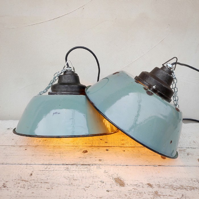 Miniatura dell'articolo Lampade industriali vintage a sospensione (coppia) - Oggetto n.170