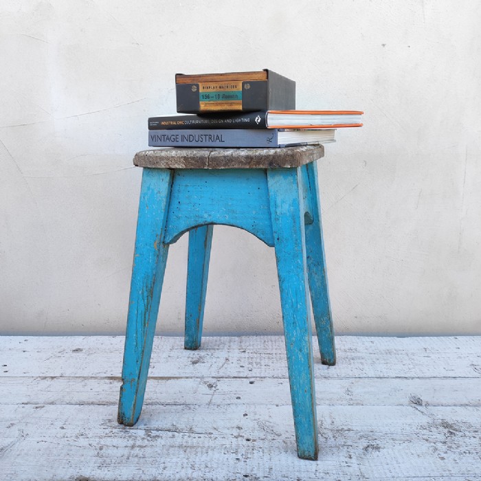 Immagine dell'articolo Sgabello rurale vintage Sgabello rurale rustico vintage n.421