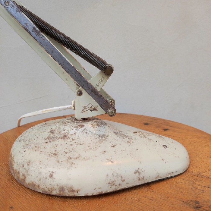 Passa il mouse sull'immagine per ingrandire Immagine dell'articolo Lampada da scrivania  Lampada da scrivania LEDU Made in Sweden n.317