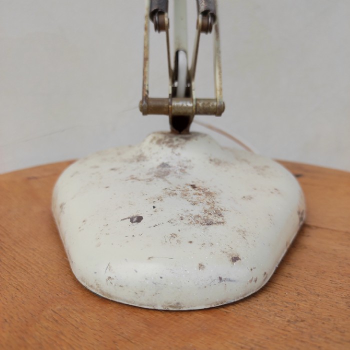 Passa il mouse sull'immagine per ingrandire Immagine dell'articolo Lampada da scrivania  Lampada da scrivania LEDU Made in Sweden n.317