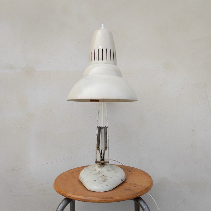 Passa il mouse sull'immagine per ingrandire Immagine dell'articolo Lampada da scrivania  Lampada da scrivania LEDU Made in Sweden n.317