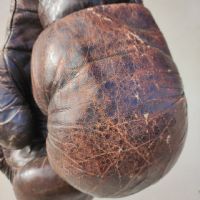 Ingrandisci l'immagine Miniatura dell'articolo Sport Guantoni da boxe vintage n.370