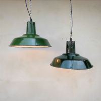 Miniatura dell'articolo Lampade industriali vintage Cecoslovacchia a sospensione (coppia) - Oggetto n.172