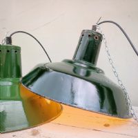 Miniatura dell'articolo Lampade industriali vintage Cecoslovacchia a sospensione (coppia) - Oggetto n.172