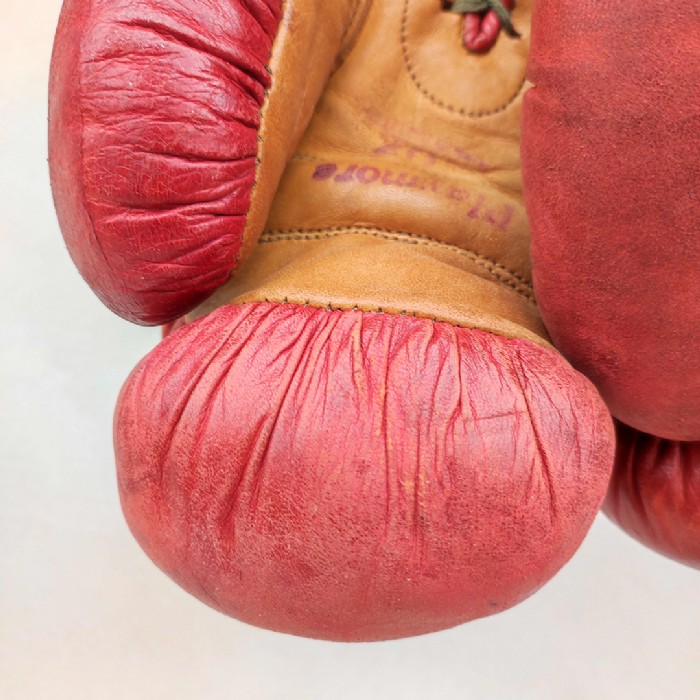 Immagine dell'articolo Sport Guantoni da boxe Vintage n.388