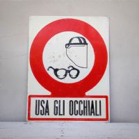 Miniatura dell'articolo Cartello industriale di obbligo occhiali vintage - Oggetto n.105