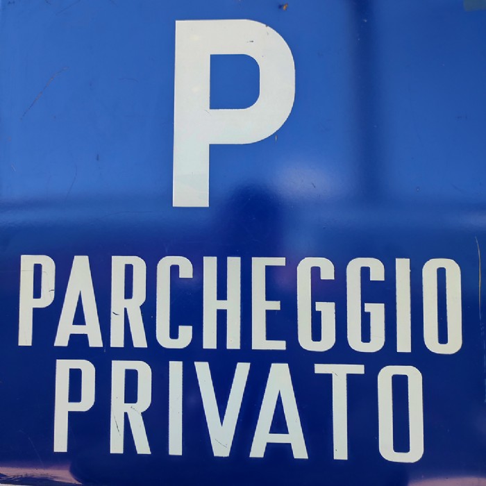 Miniatura dell'articolo Cartello segnaletico parcheggio privato vintage - Oggetto n.106