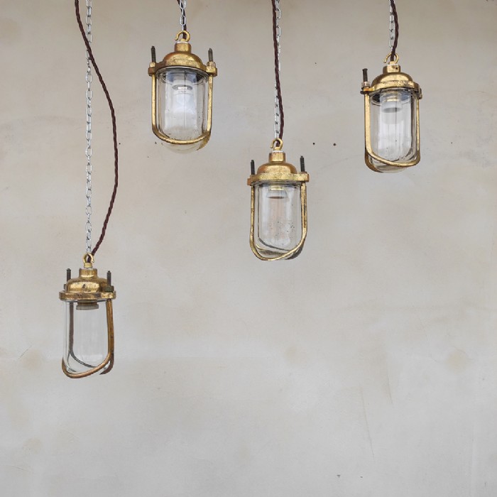 Passa il mouse sull'immagine per ingrandire Immagine dell'articolo Lampada industriale navale a sospensione Lampada navale General Electric Company UK vintage n.371