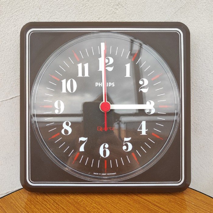 Passa il mouse sull'immagine per ingrandire Immagine dell'articolo Orologio di modernariato vintage Orologio da parete Philips vintage anni 80 n.336