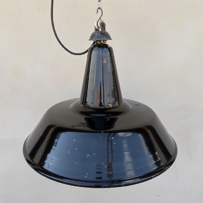 Passa il mouse sull'immagine per ingrandire Lampada industriale a sospensione italiana vintage D41 - foto 4
