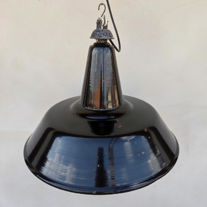 Passa il mouse sull'immagine per ingrandire Lampada industriale a sospensione italiana vintage D41 - foto 3