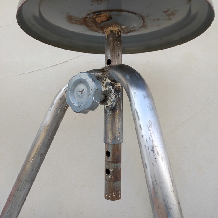 Immagine dell'articolo Sgabello industriale Sgabello industriale in ferro vintage n.456