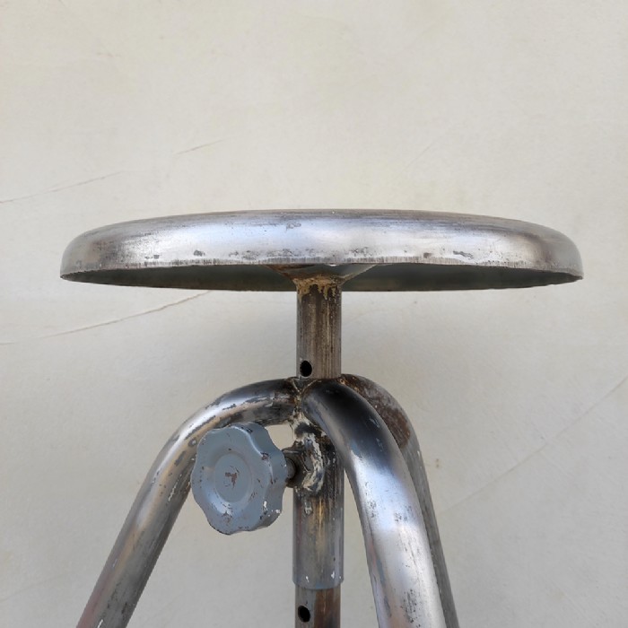 Immagine dell'articolo Sgabello industriale Sgabello industriale in ferro vintage n.456