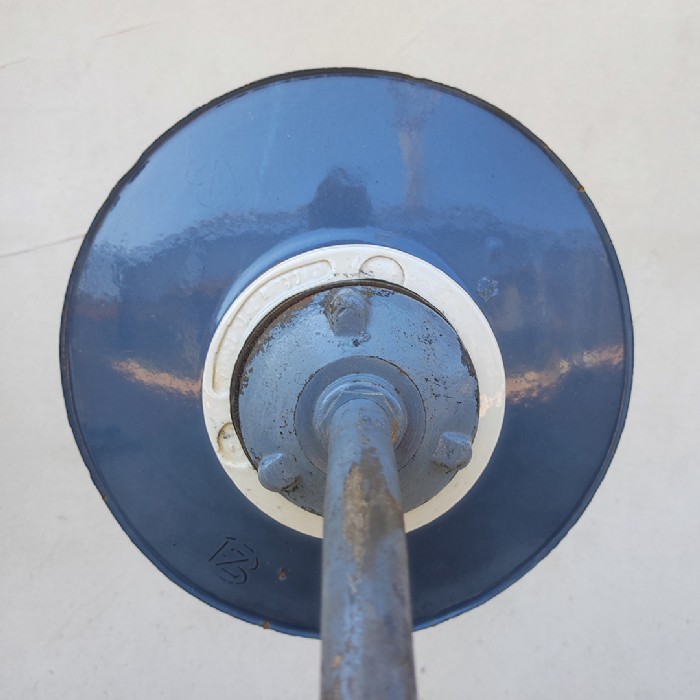 Passa il mouse sull'immagine per ingrandire Lampada industriale vintage da parete ungherese D23,5 - foto 5